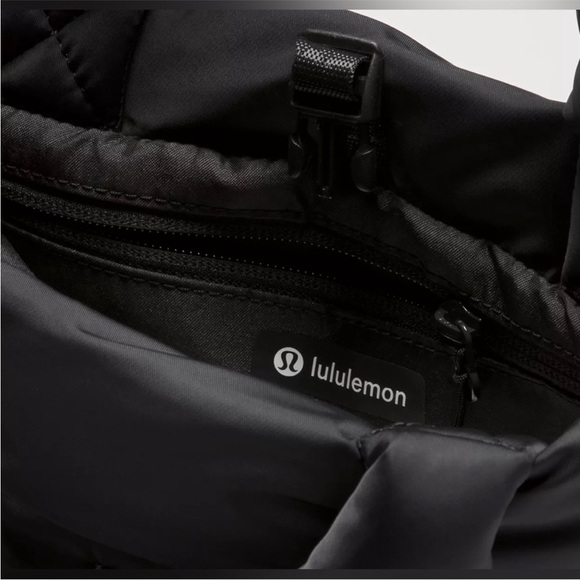 NWT Lululemon On My Level Tote Small Bag *Puffy - Picture 5 of 9
